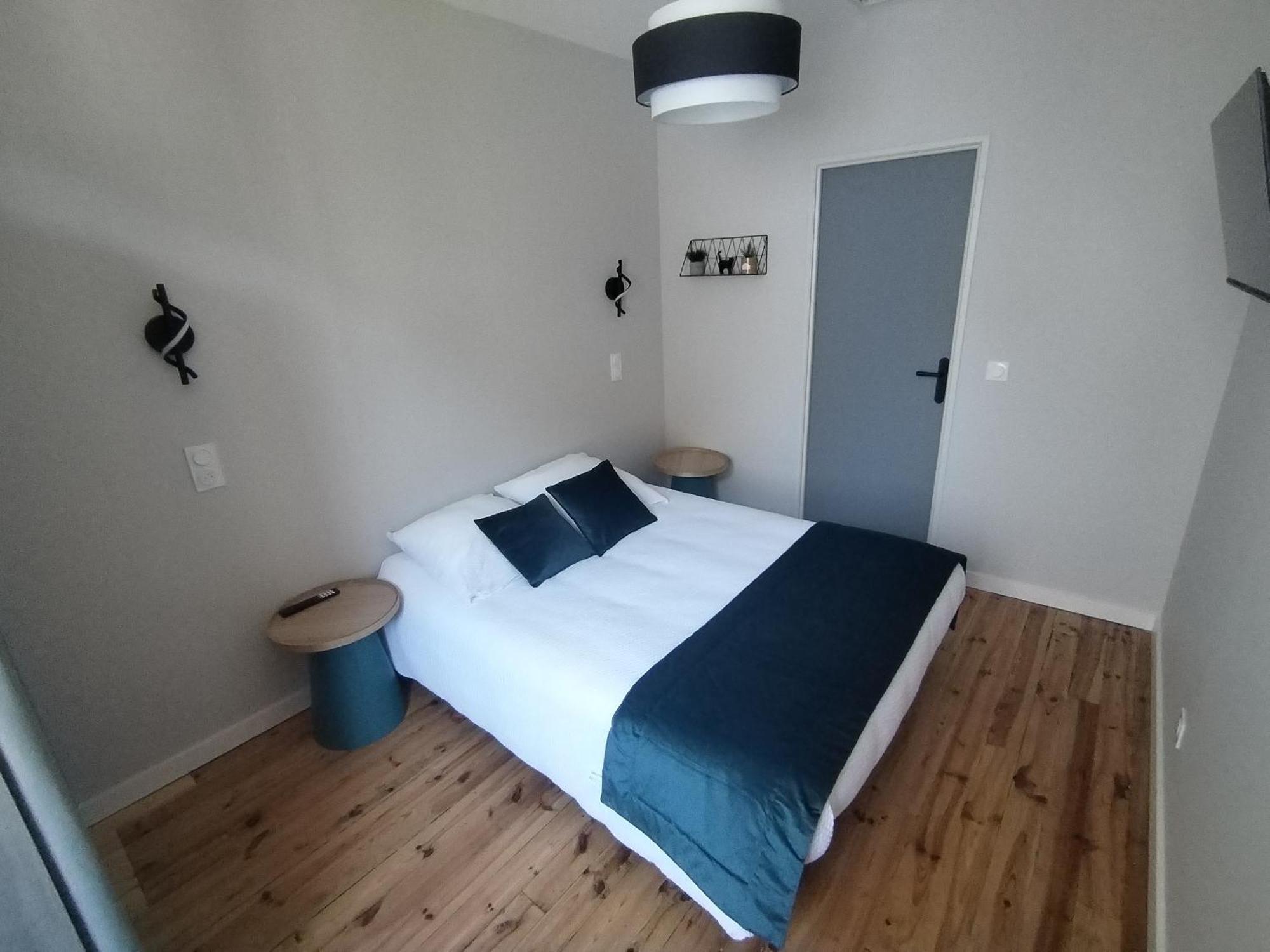 Apartment Avec Garage Prive - Latre Location *
