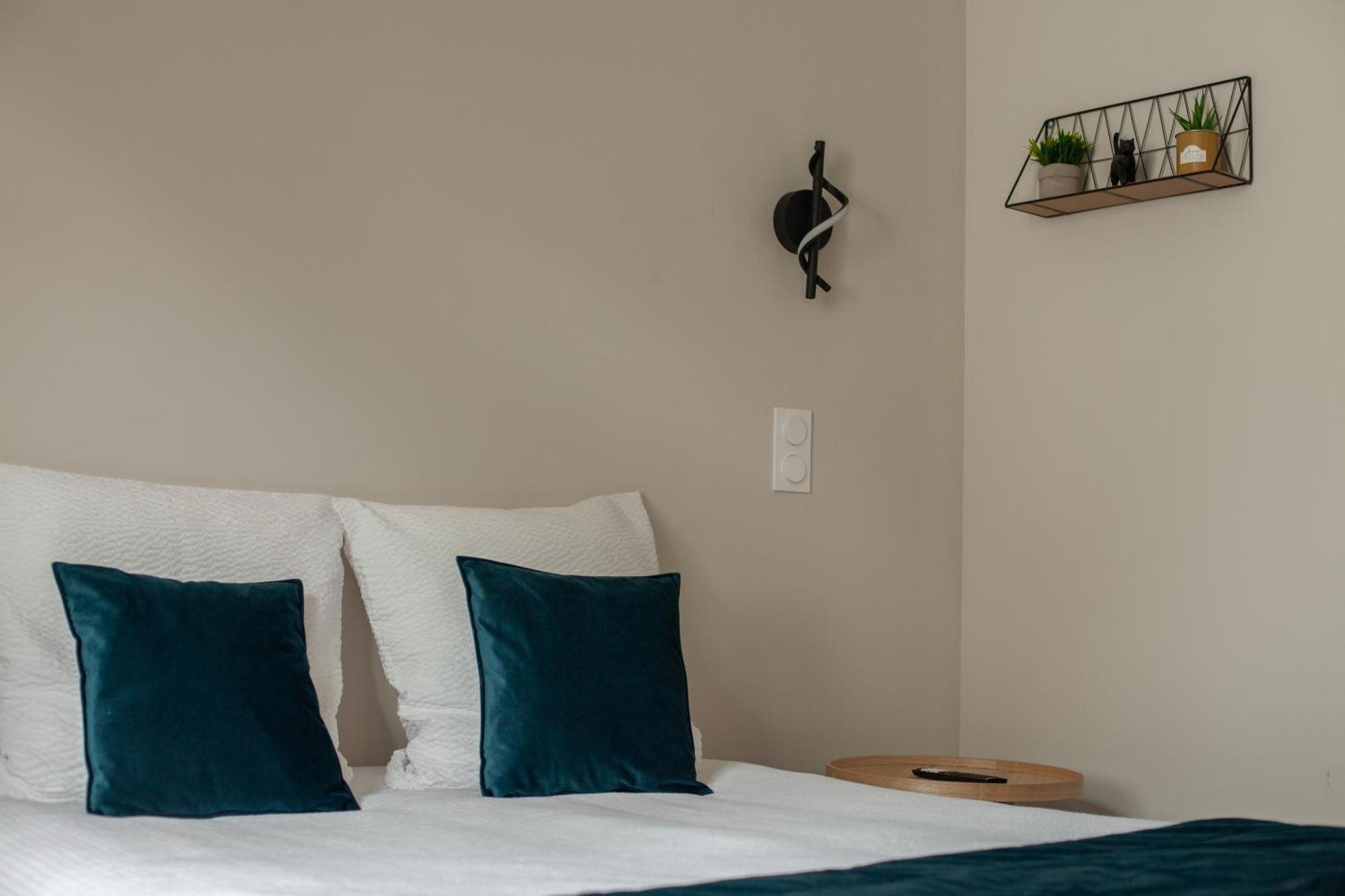 Apartment Avec Garage Prive - Latre Location *